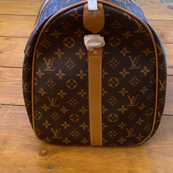 Louis Vuitton Keepall Bag - Picture 4 of 16